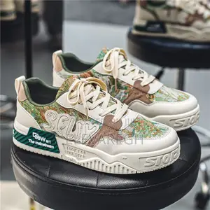 Casual Sneakers – Size 44