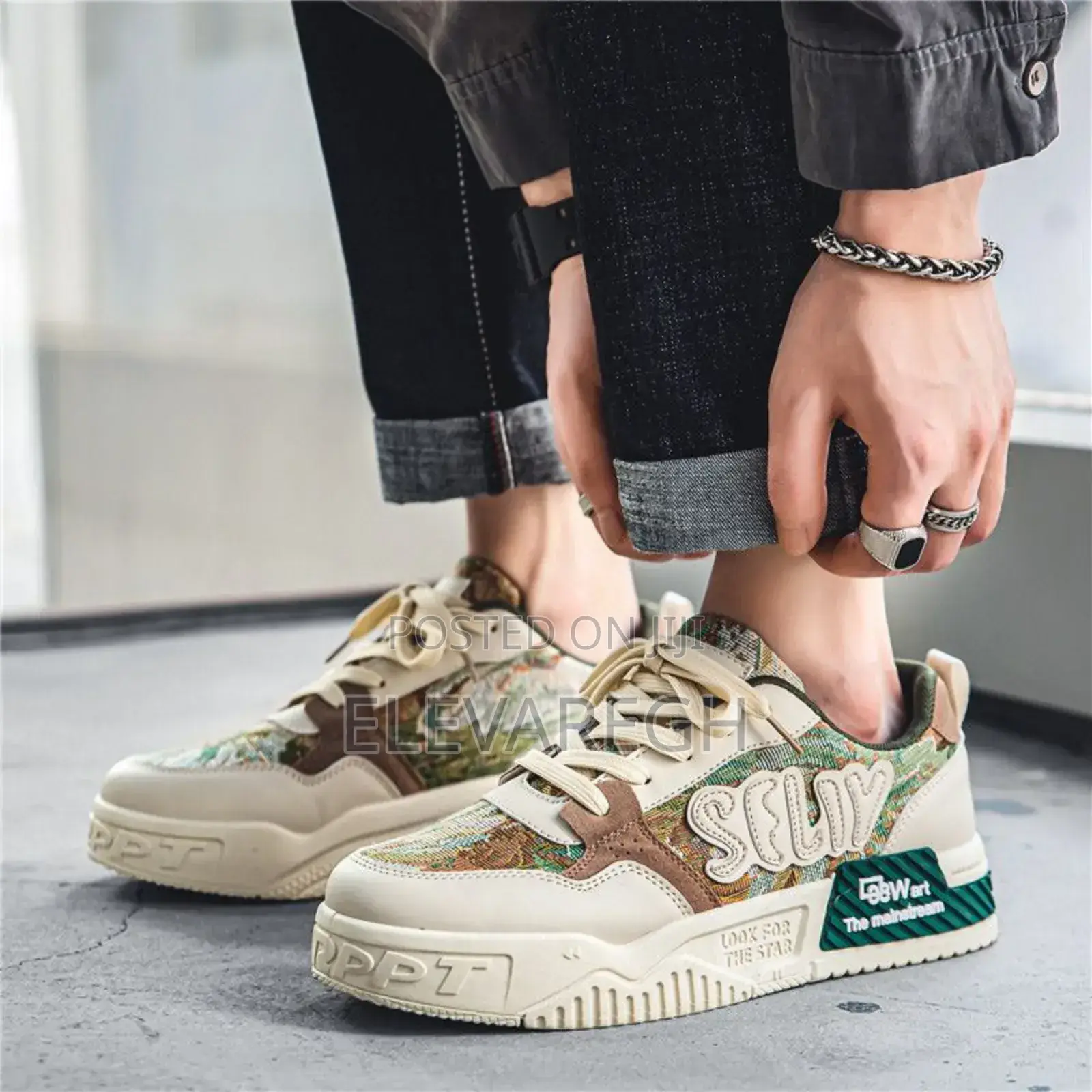Casual Sneakers – Size 44