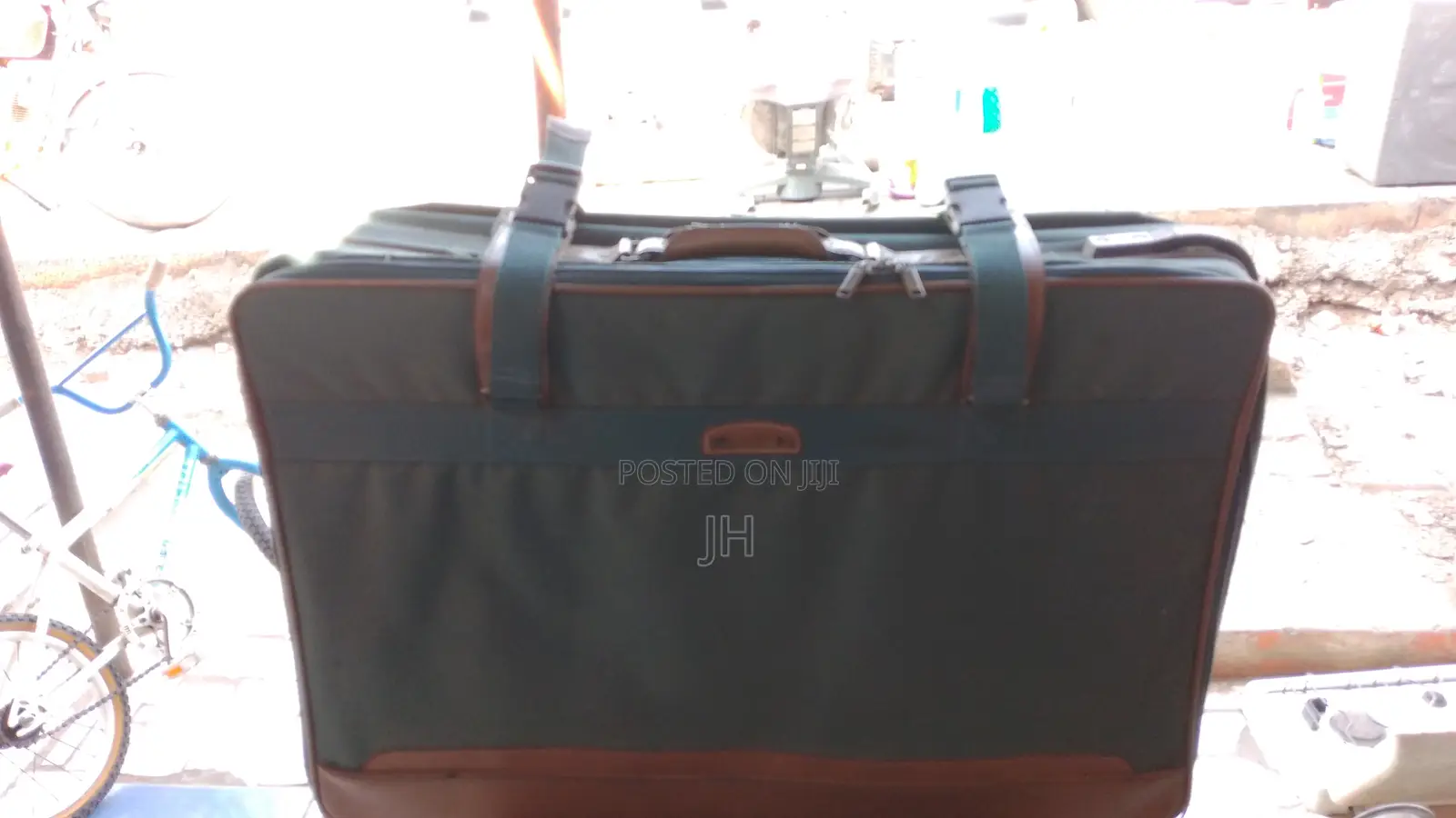Uk Used Traveling Bag