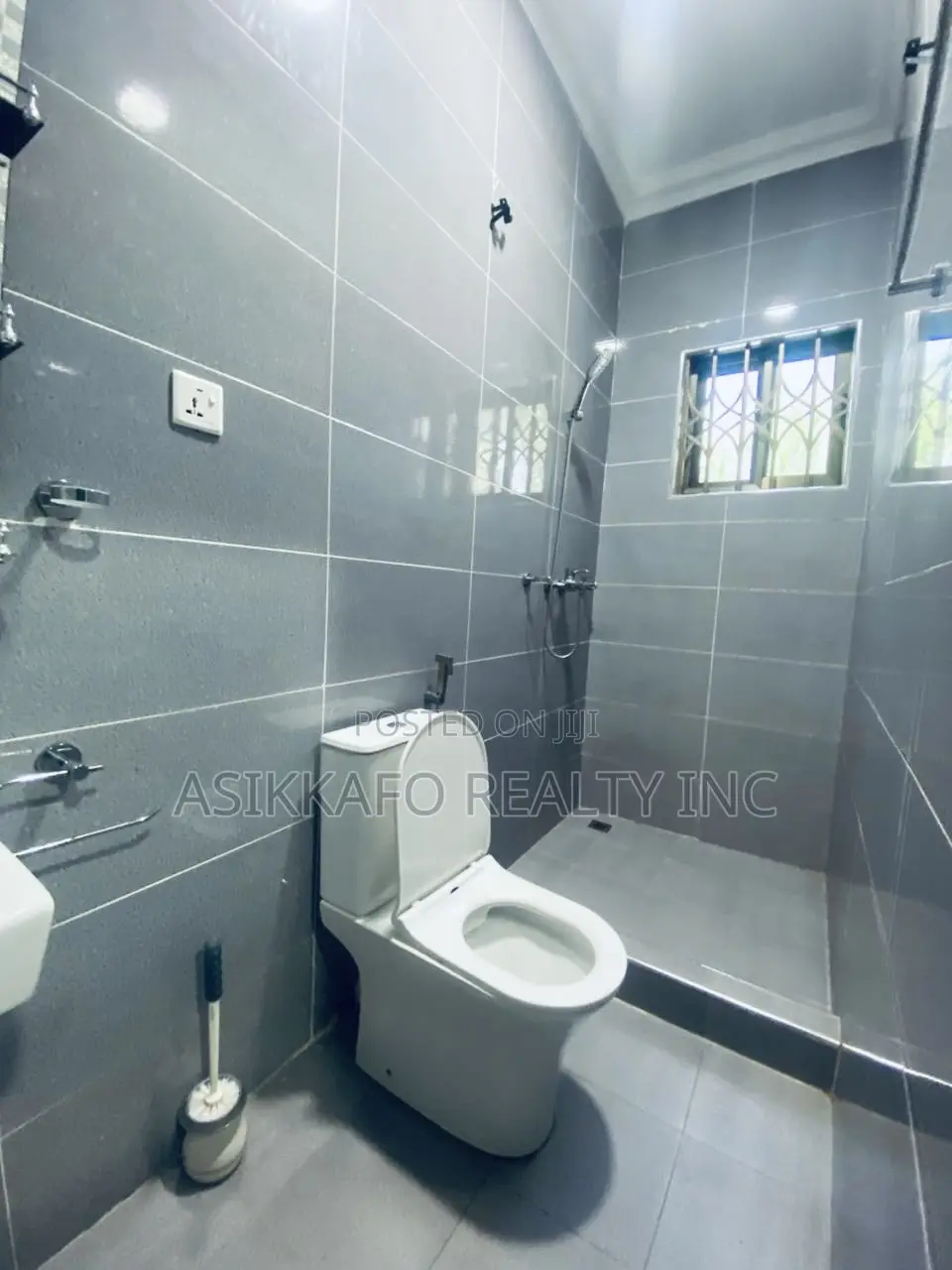 3bdrm House in Manet Cottage, Spintex for rent