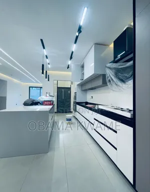 4bdrm Penthouse in Laryea Homes, Ashaley Botwe for sale