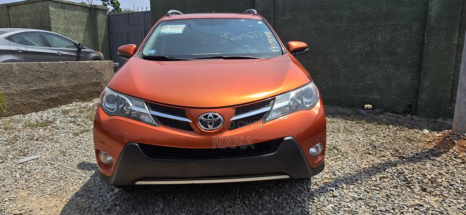 Toyota RAV4 XLE 4dr SUV (2.5L 4cyl 6A) 2014 Orange