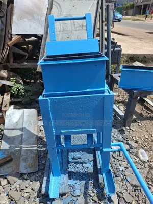 Local Manual Block Machine