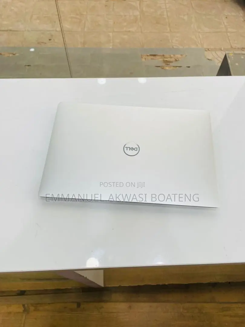 New Laptop Dell XPS 13 9370 8GB Intel Core i5 SSD 256GB