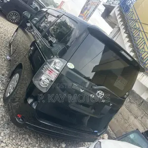Toyota Voxy 2011 Black