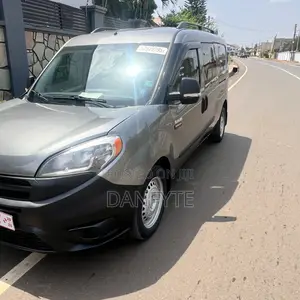 RAM Promaster 2500 2017 Brown