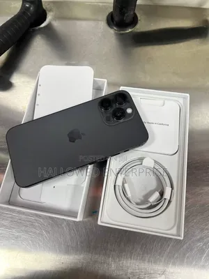New Apple iPhone 15 Pro Max 256 GB Black