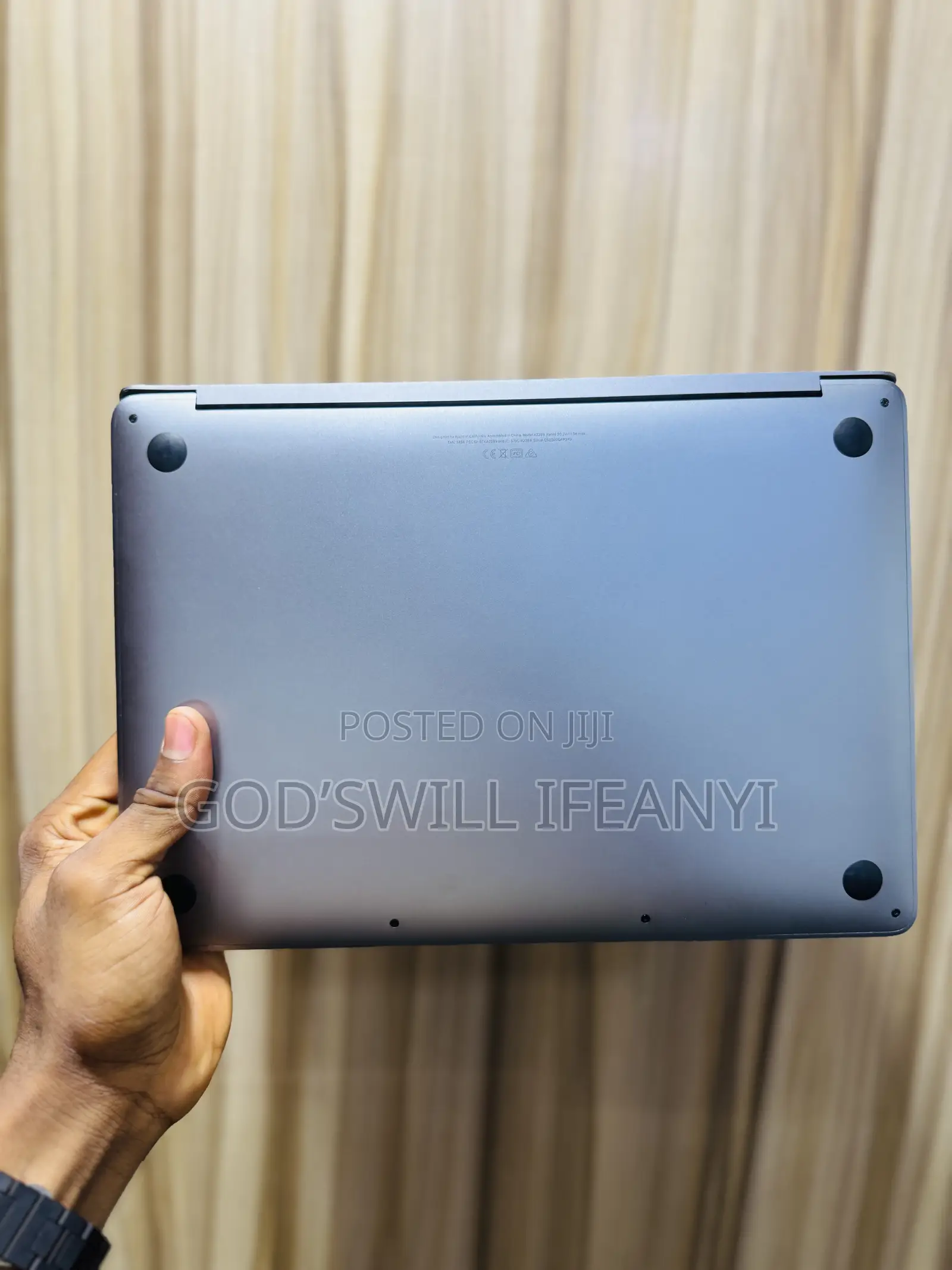 Laptop Apple MacBook Pro 2020 8GB Intel Core I5 SSD 512GB