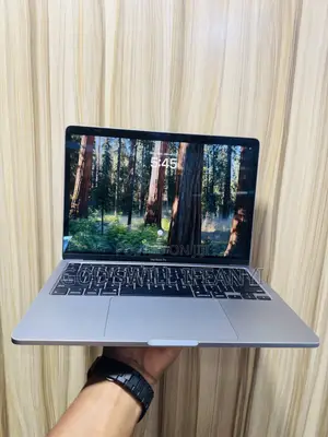 Laptop Apple MacBook Pro 2020 8GB Intel Core I5 SSD 512GB