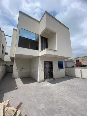 3bdrm House in East Legon Hills for sale