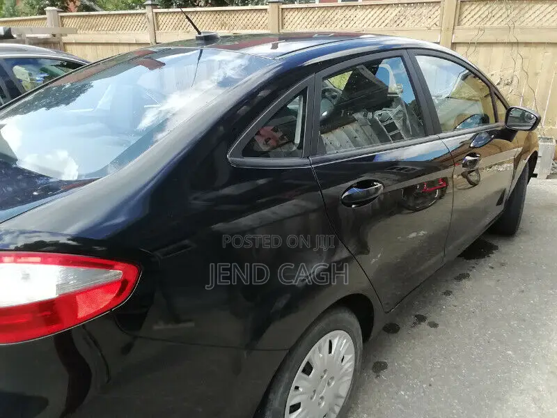 Ford Fiesta 2015 Black