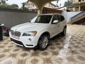 BMW X3 xDrive28i 4dr SUV AWD (2.0L 4cyl Turbo 8A) 2014 White