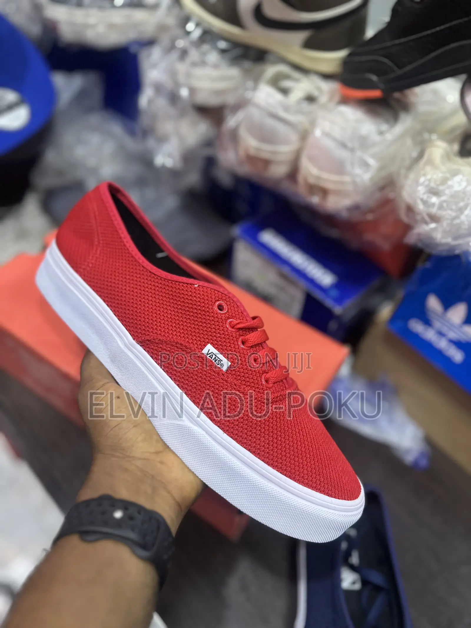Vans Low Top Black Unisex Sneaker In Different Colours, Swipe >>>