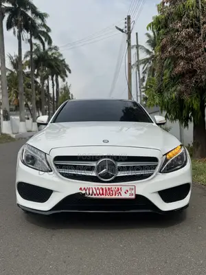 Mercedes-Benz C300 Sport 4dr AWD 4Matic Sedan (2.0L 4cyl 7A) 2015 White