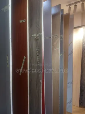 Laminated Plywood (Semi-Gloss)