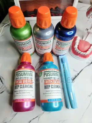 Probiotic Mouthwash + Tongue Scraper