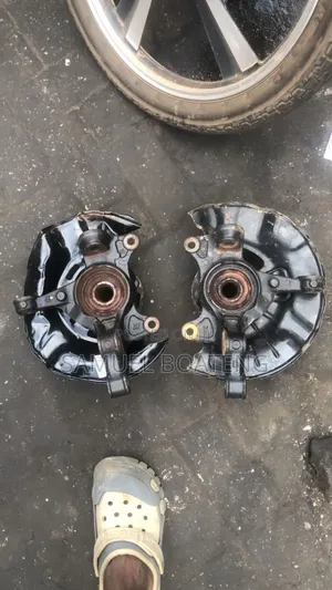 Toyota Corolla 2009 to 2017 Front Sakura Hub