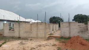 7bdrm Apartment in Born To Pray Estate, Ejisu-Juaben Municipal for sale
