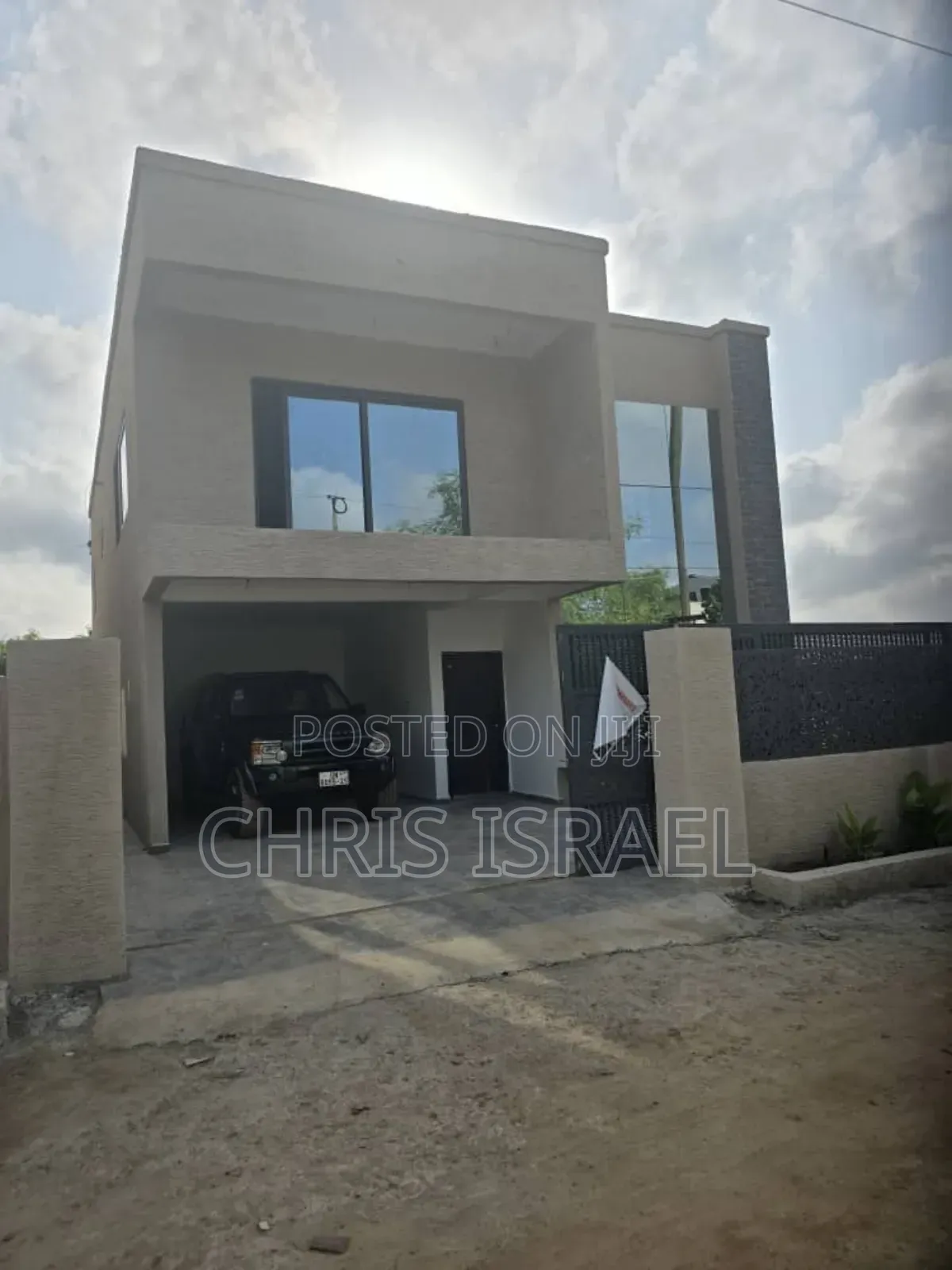 4bdrm Mansion in Sakumono for sale
