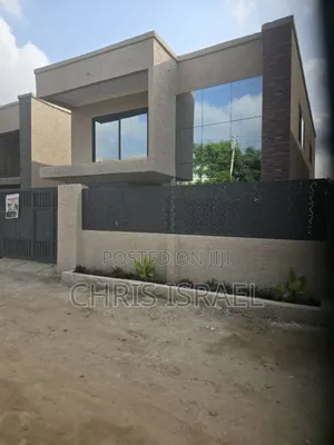4bdrm Mansion in Sakumono for sale