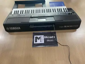 Yamaha PSR-Sx600 61-Key Arranger Workstation Keyboard