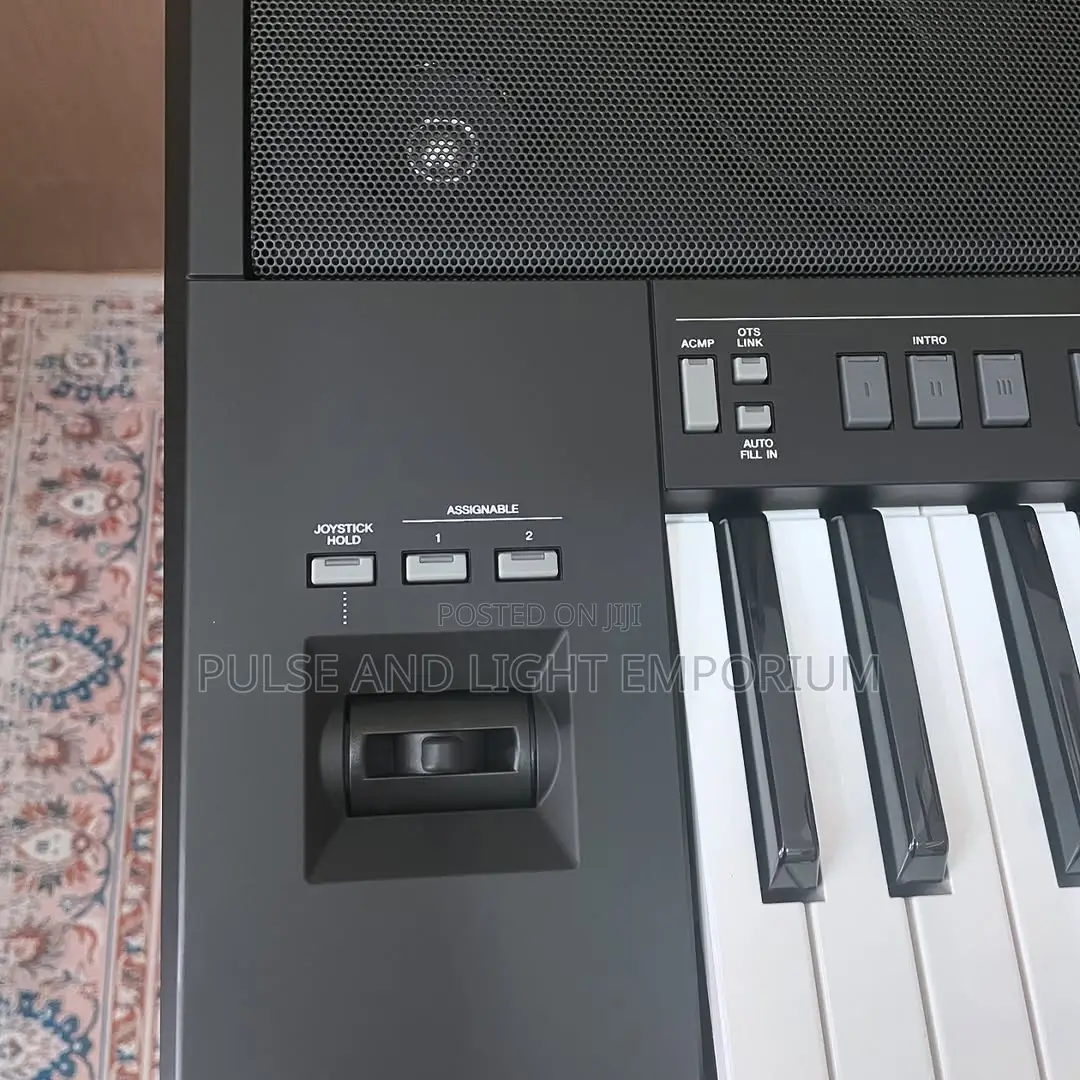 Yamaha PSR-Sx720 61-Key Arranger Workstation(Keyboard)