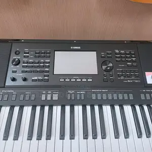Yamaha PSR-Sx720 61-Key Arranger Workstation(Keyboard)
