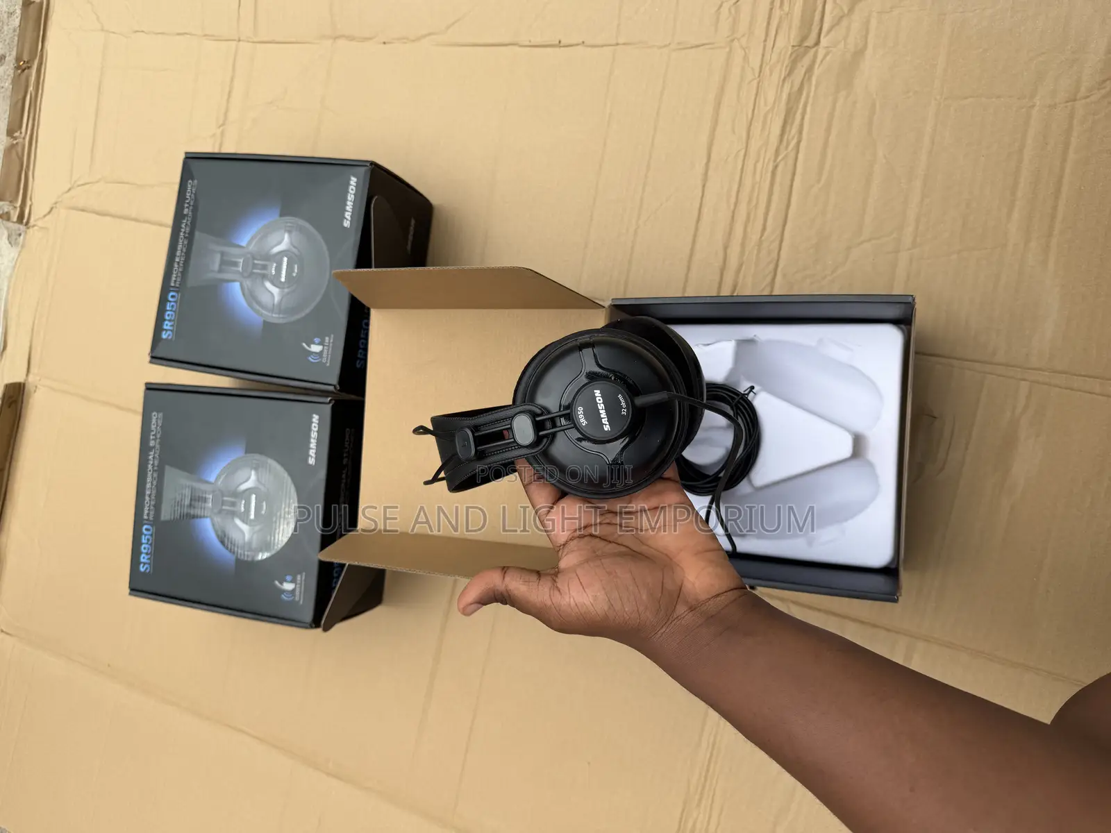 Samson Sr950 Professional, Closed-Back Studio Reference Headphones