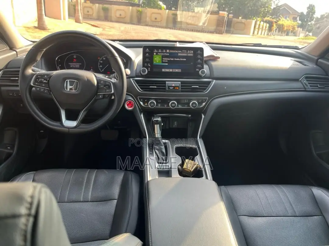 Honda Accord Touring 2018 White
