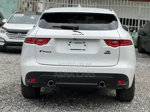 Jaguar F-Pace 2017 White