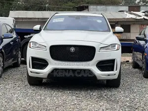 Jaguar F-Pace 2017 White