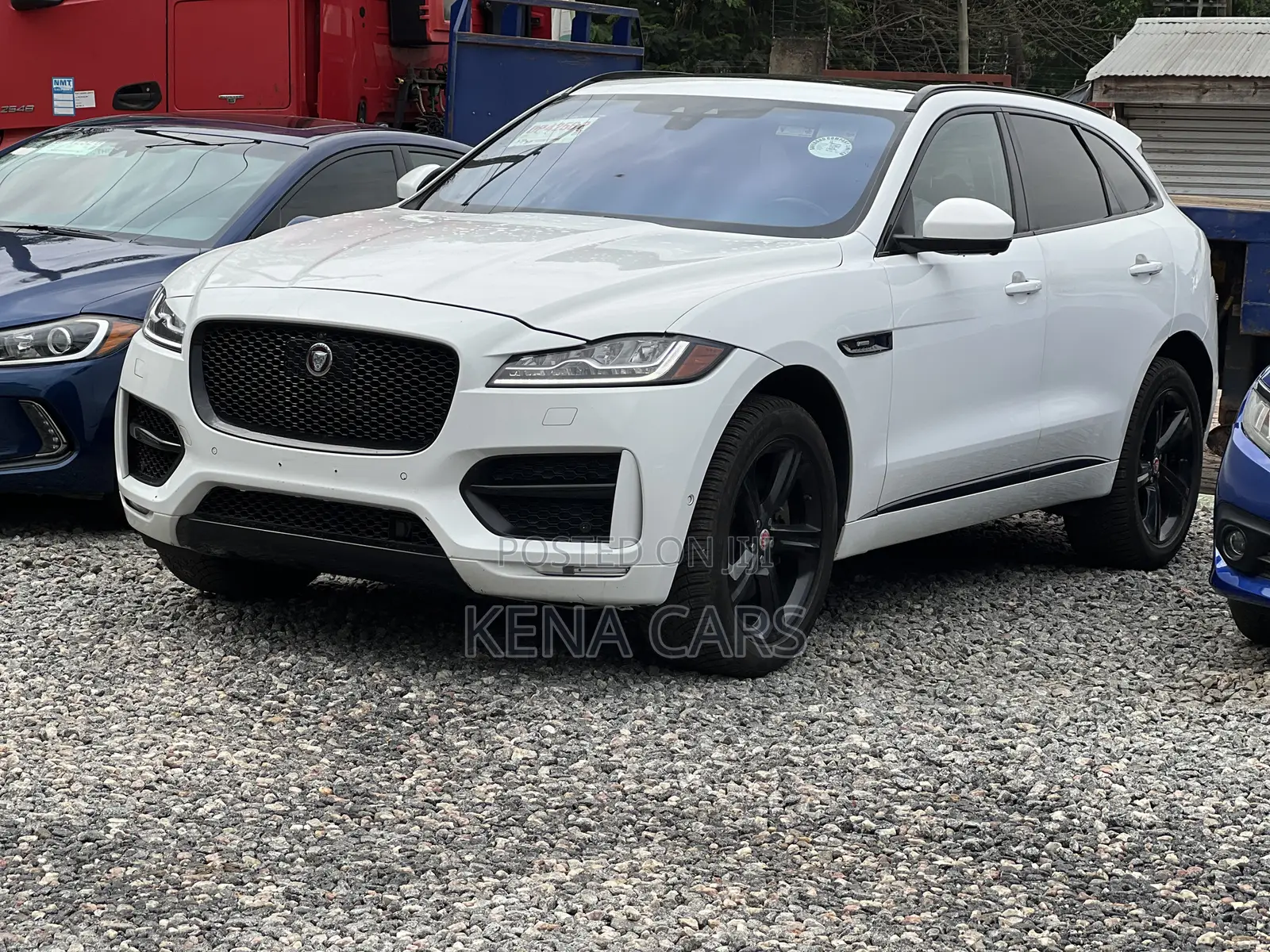 Jaguar F-Pace 2017 White