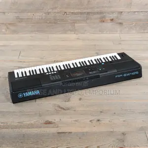 Yamaha PSR-Ew425 76-Key Portable Arranger(Keyboard)