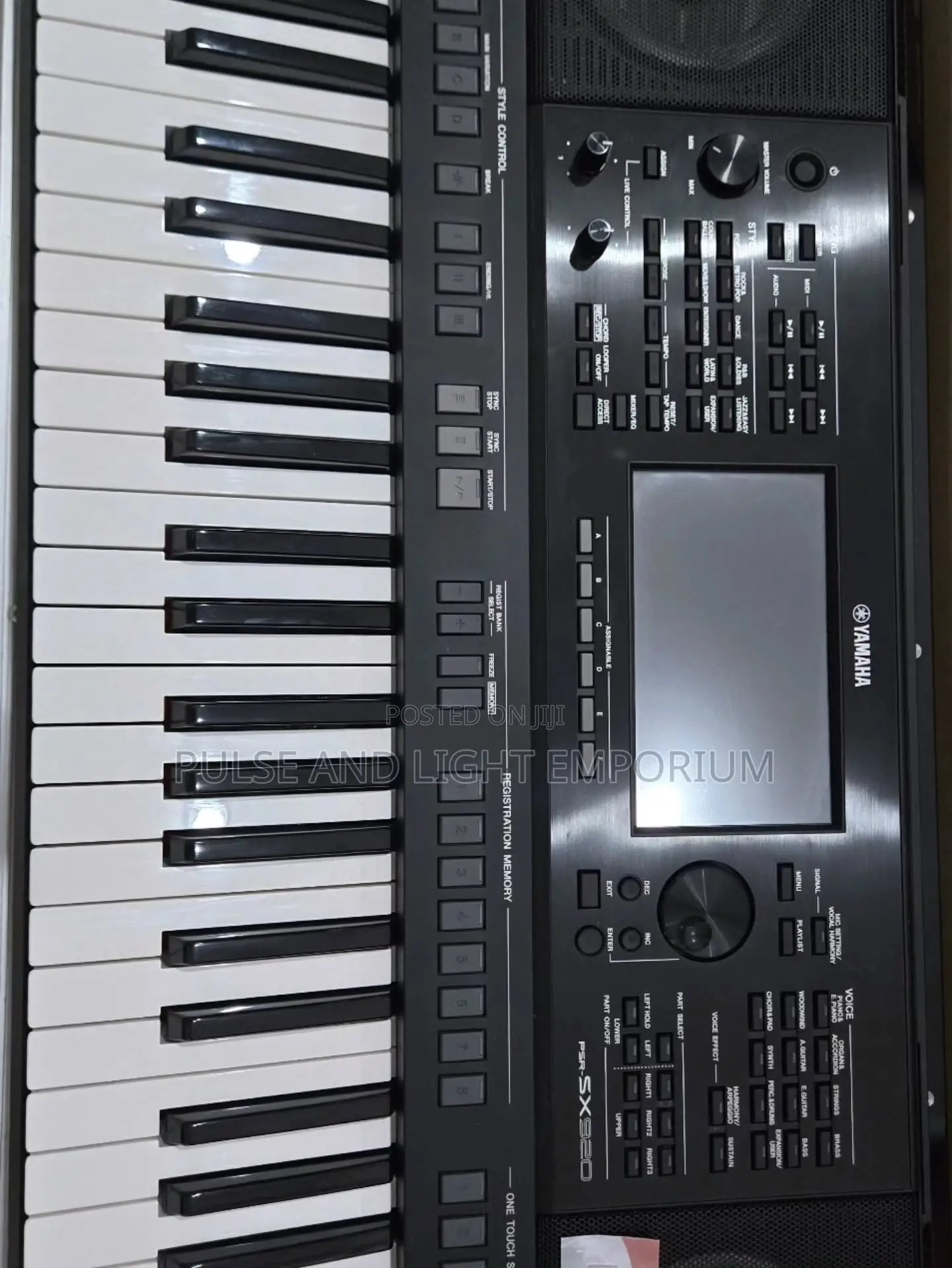 Yamaha PSR-Sx920 61-Key Professional Arranger Workstation(Keyboard)