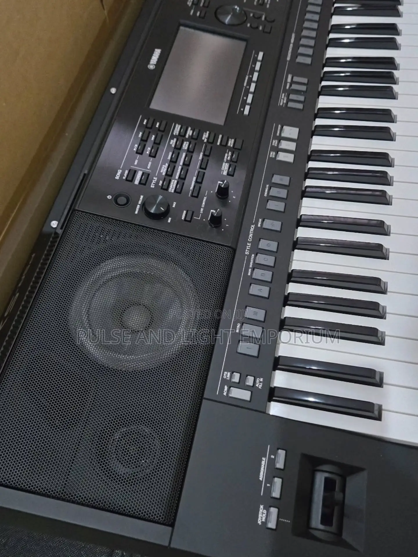 Yamaha PSR-Sx920 61-Key Professional Arranger Workstation(Keyboard)