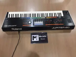 Roland Jupiter-80 76-key Synthesizer(Keyboard)