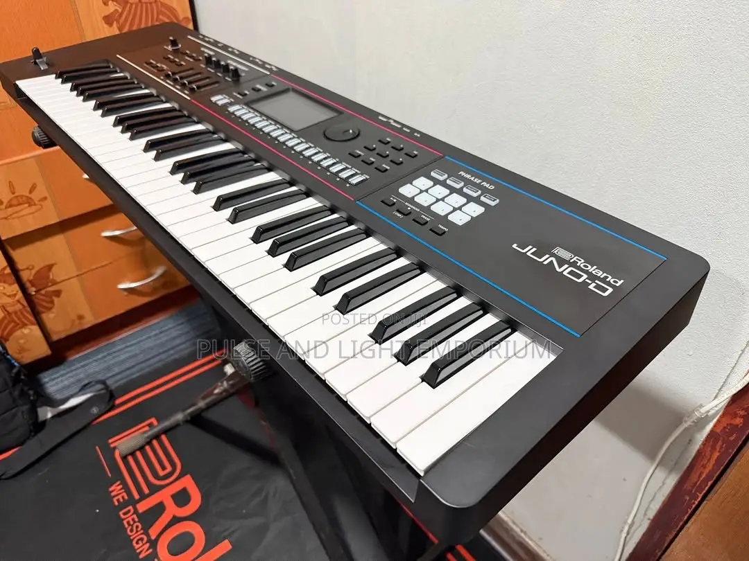 Roland Juno-d7 76-key Synthesizer(Keyboard)