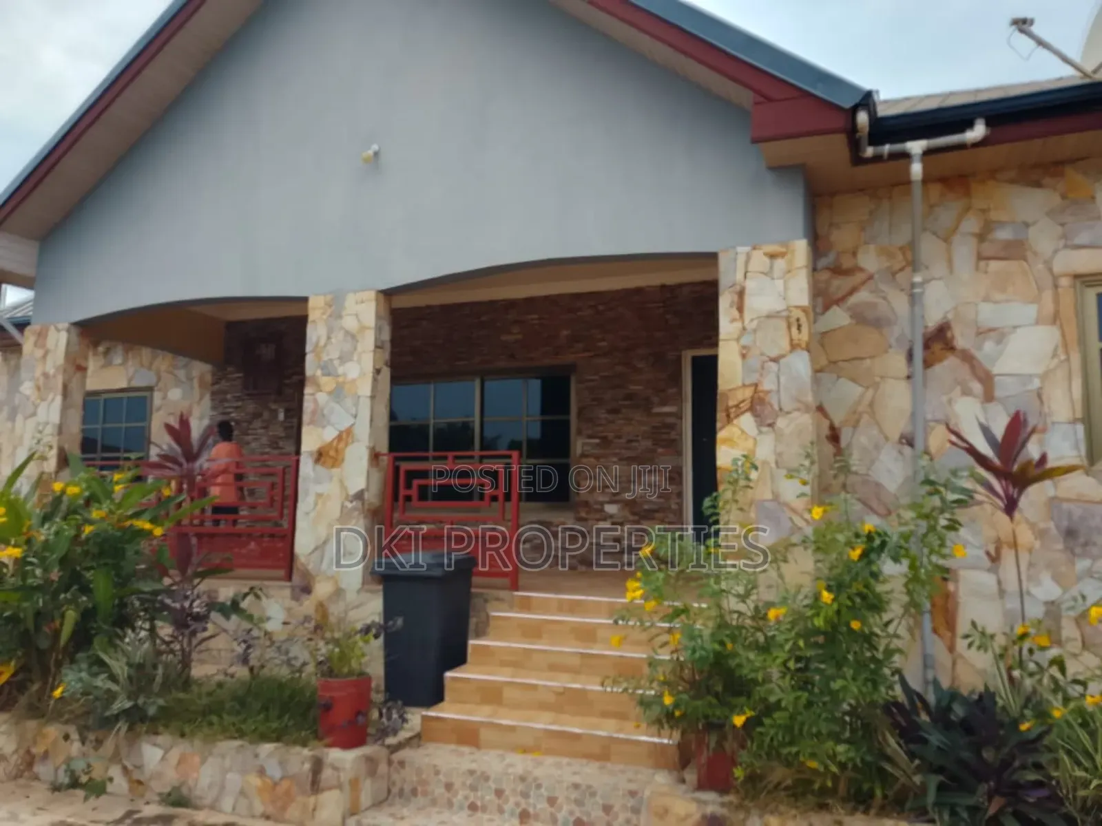 4bdrm House in Dki Properties, Adenta for rent