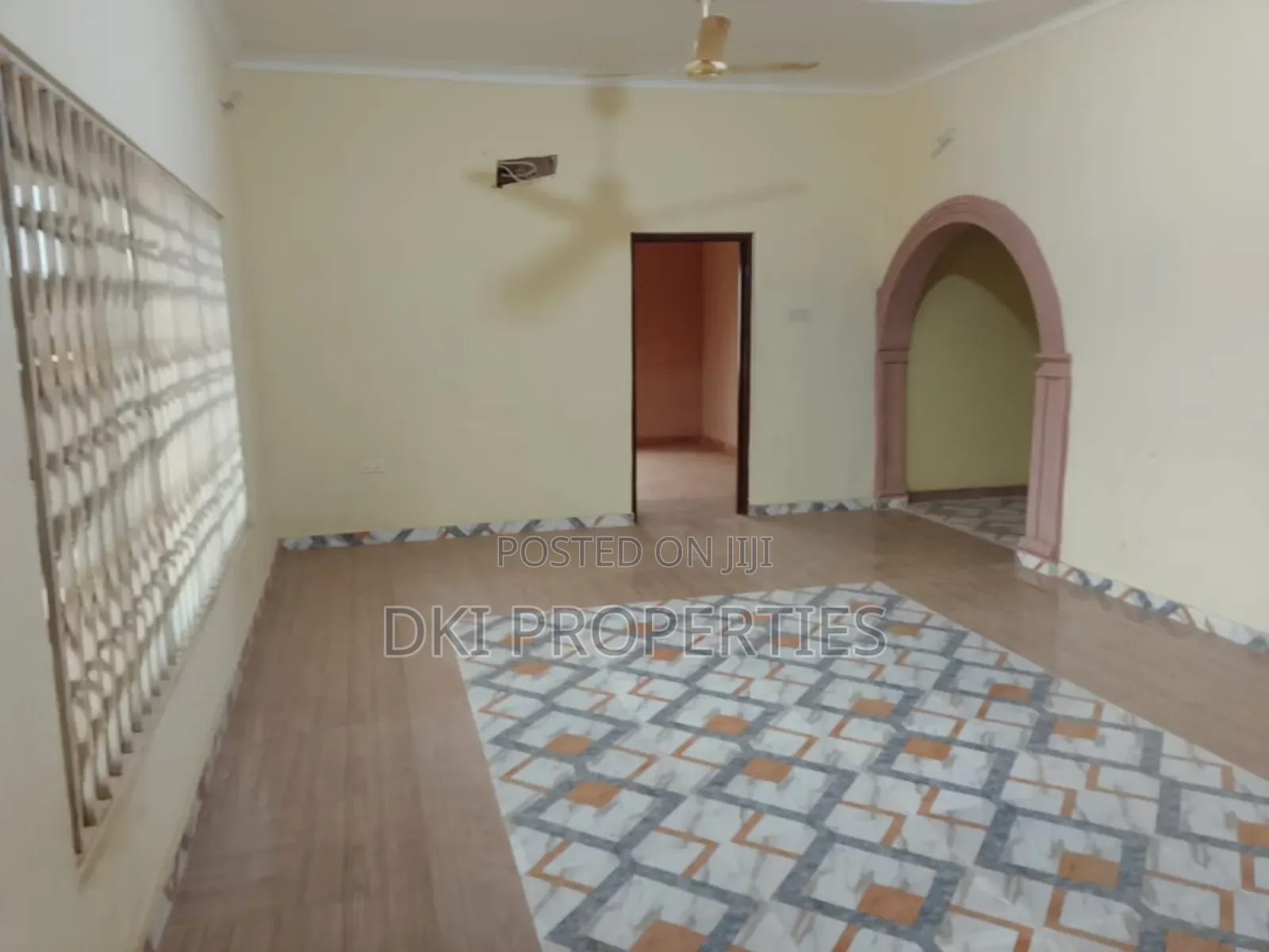 4bdrm House in Dki Properties, Adenta for rent