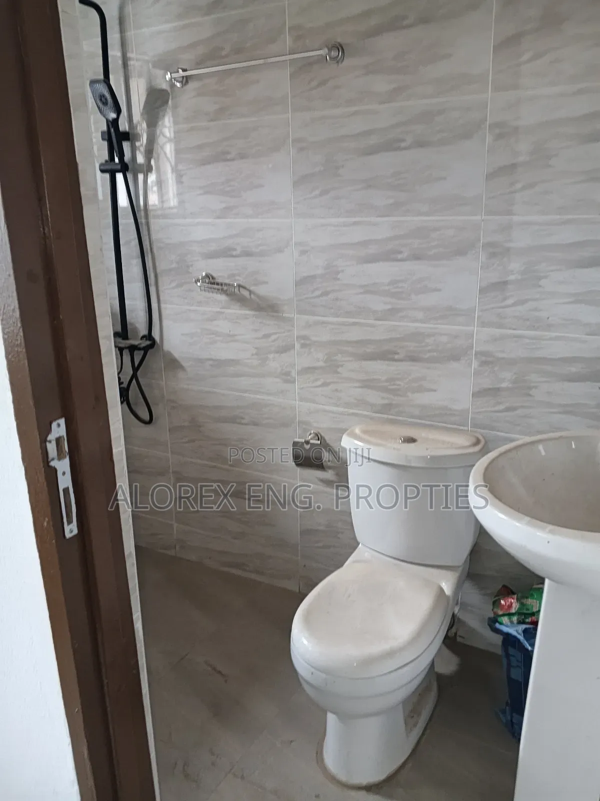 2bdrm Apartment in Teiman, Oyarifa for rent