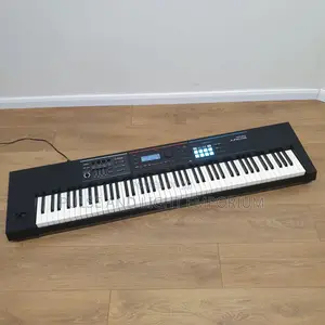 Roland Juno-d8 88-key Synthesizer(Keyboard)