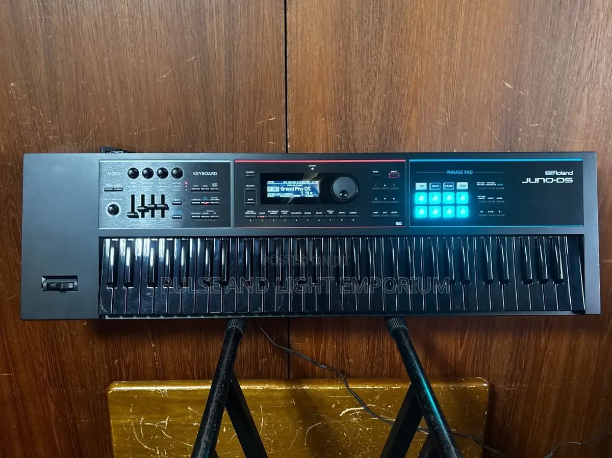 Roland Juno-ds61 61-key Synthesizer(Keyboard)