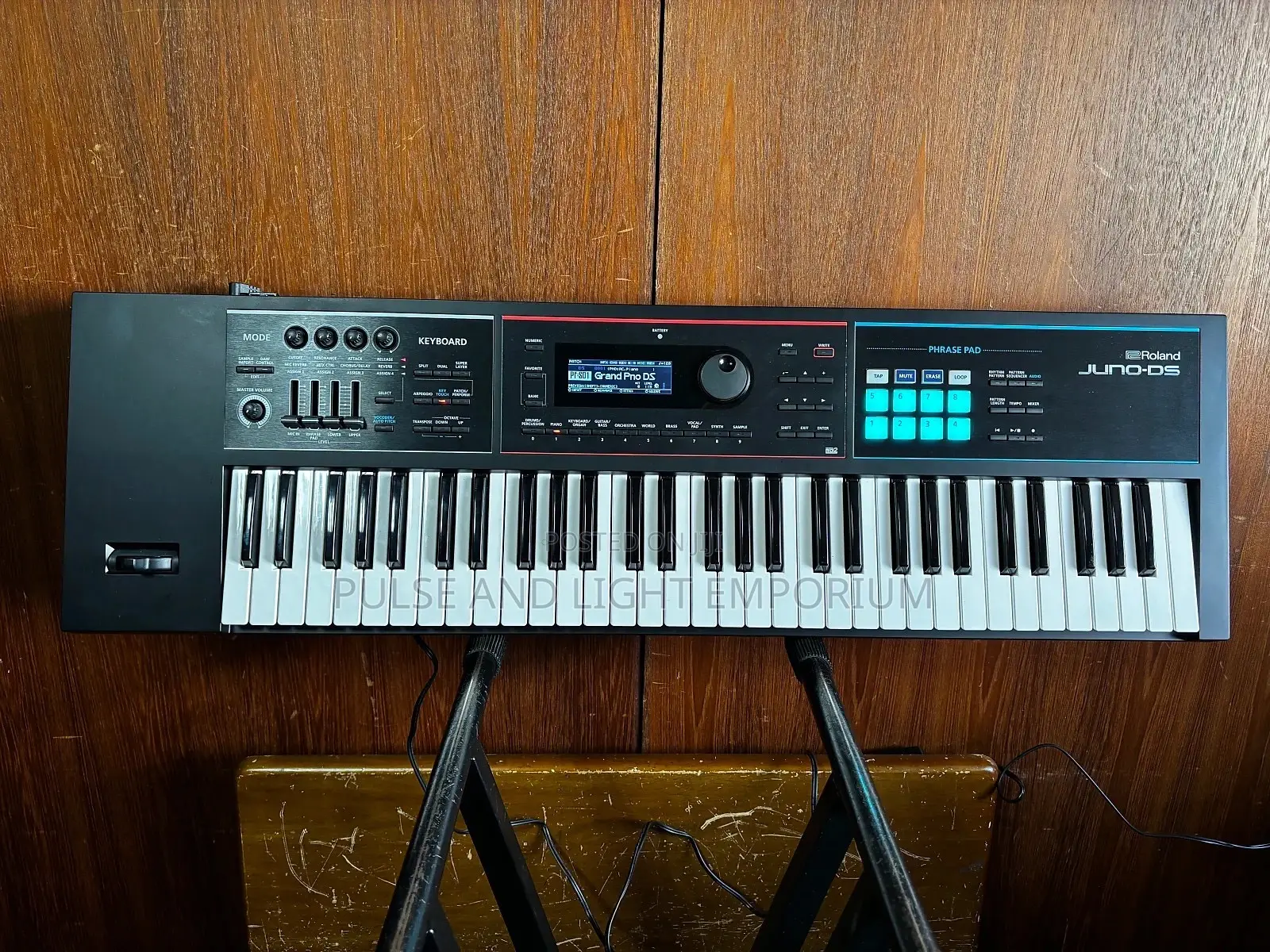 Roland Juno-ds61 61-key Synthesizer(Keyboard)
