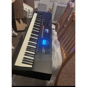 Roland Juno D8