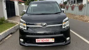 Toyota Voxy 2012 Black