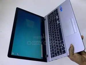 Laptop Samsung E452 4GB Intel Core I3 HDD 350GB