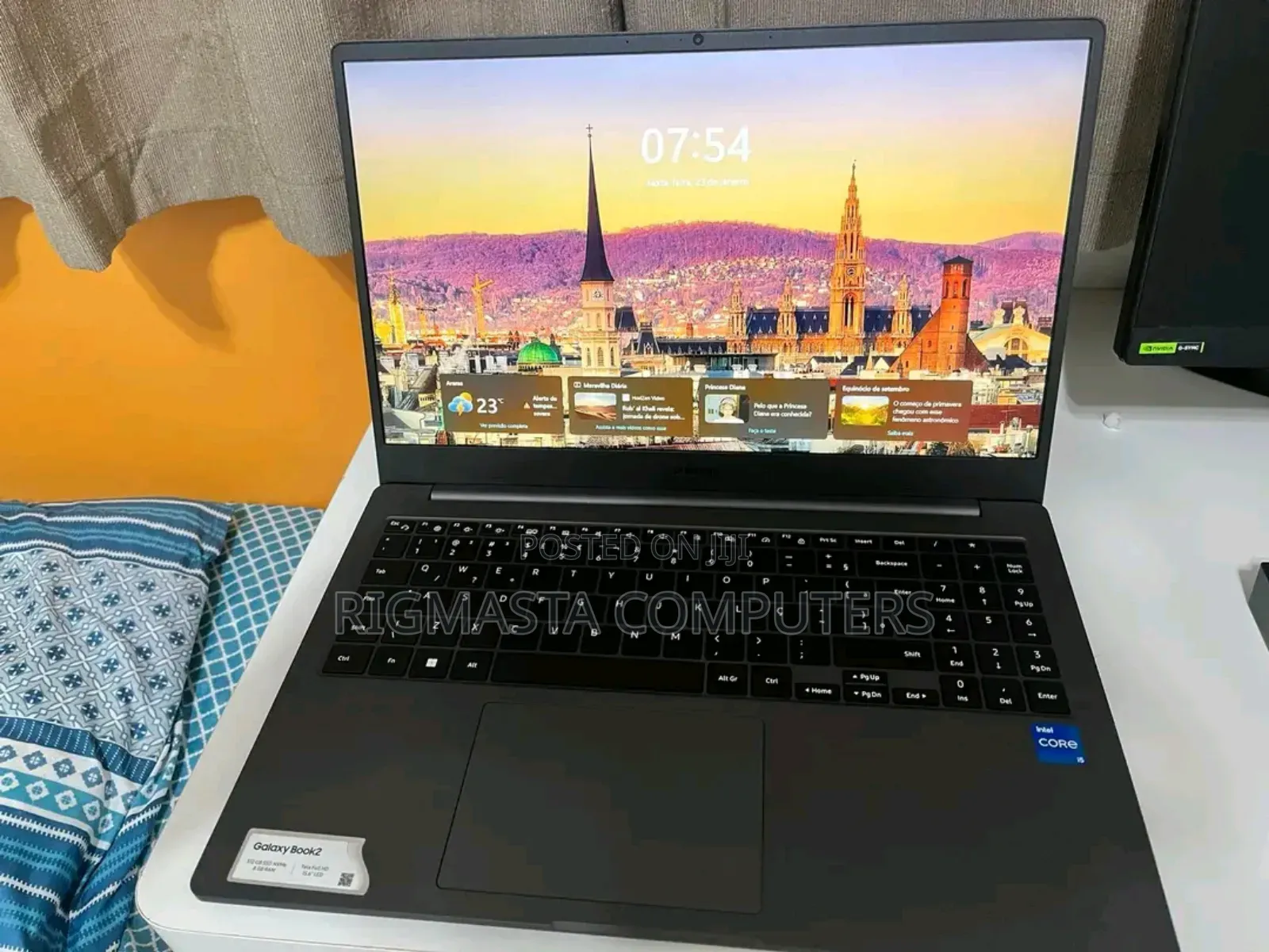 New Laptop Samsung Galaxy Book 2 8GB Intel Core I3 SSD 256GB