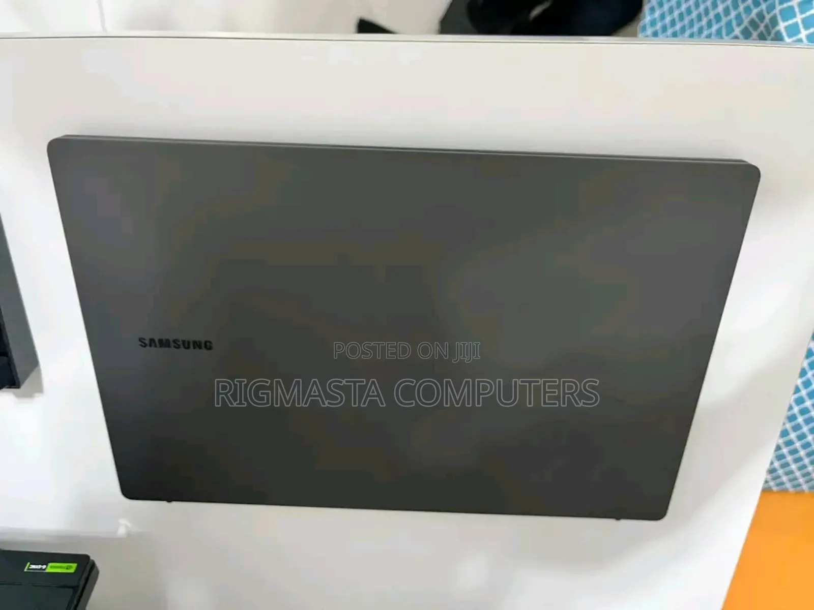 New Laptop Samsung Galaxy Book 2 8GB Intel Core I3 SSD 256GB