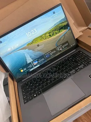 New Laptop Samsung Galaxy Book4 16GB Intel Core I5 SSHD (Hybrid) 512GB