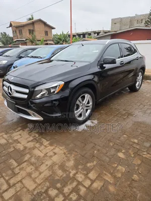 Mercedes-Benz GLA 250 2016 Black